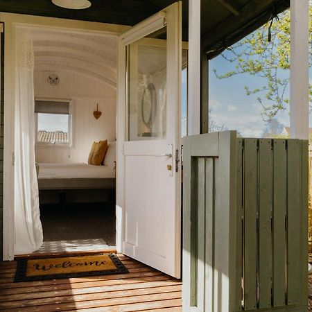 Little England Retreats - Cottage, Yurt And Shepherd Huts Othery 外观 照片