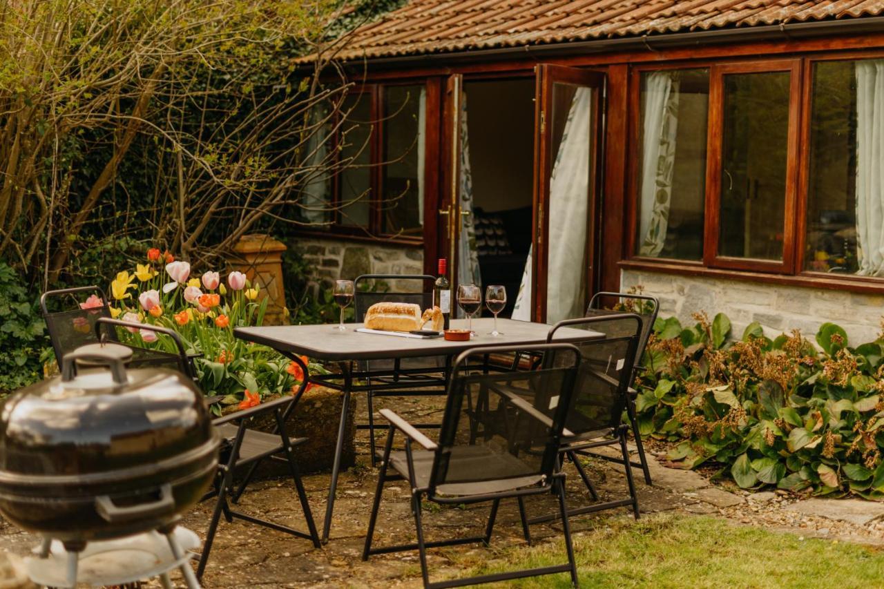 Little England Retreats - Cottage, Yurt And Shepherd Huts Othery 外观 照片