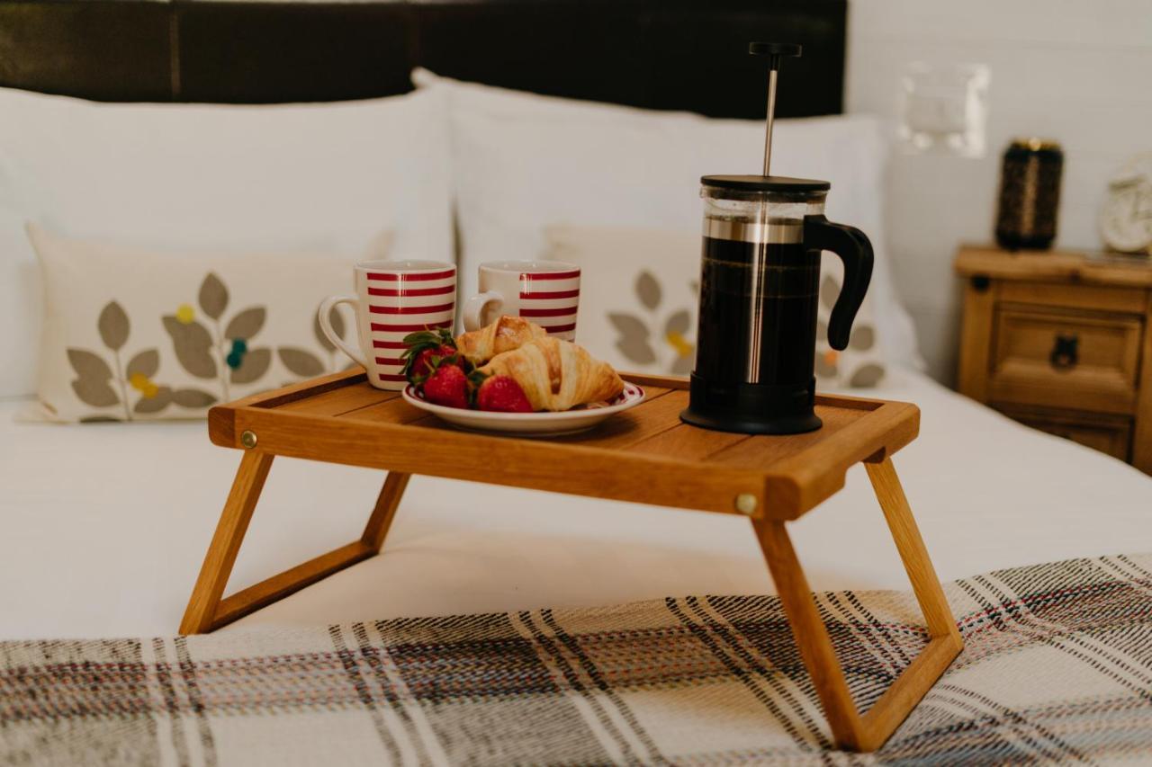 Little England Retreats - Cottage, Yurt And Shepherd Huts Othery 外观 照片