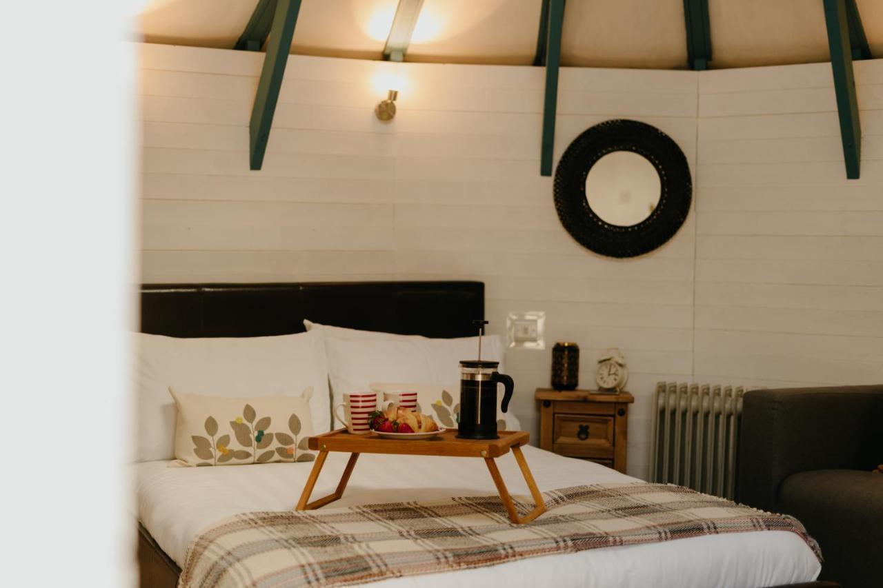 Little England Retreats - Cottage, Yurt And Shepherd Huts Othery 外观 照片