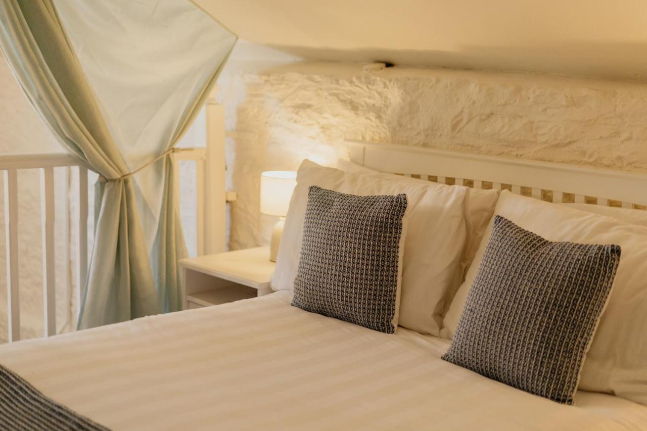 Little England Retreats - Cottage, Yurt And Shepherd Huts Othery 外观 照片