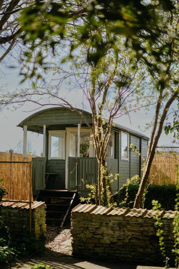 Little England Retreats - Cottage, Yurt And Shepherd Huts Othery 外观 照片