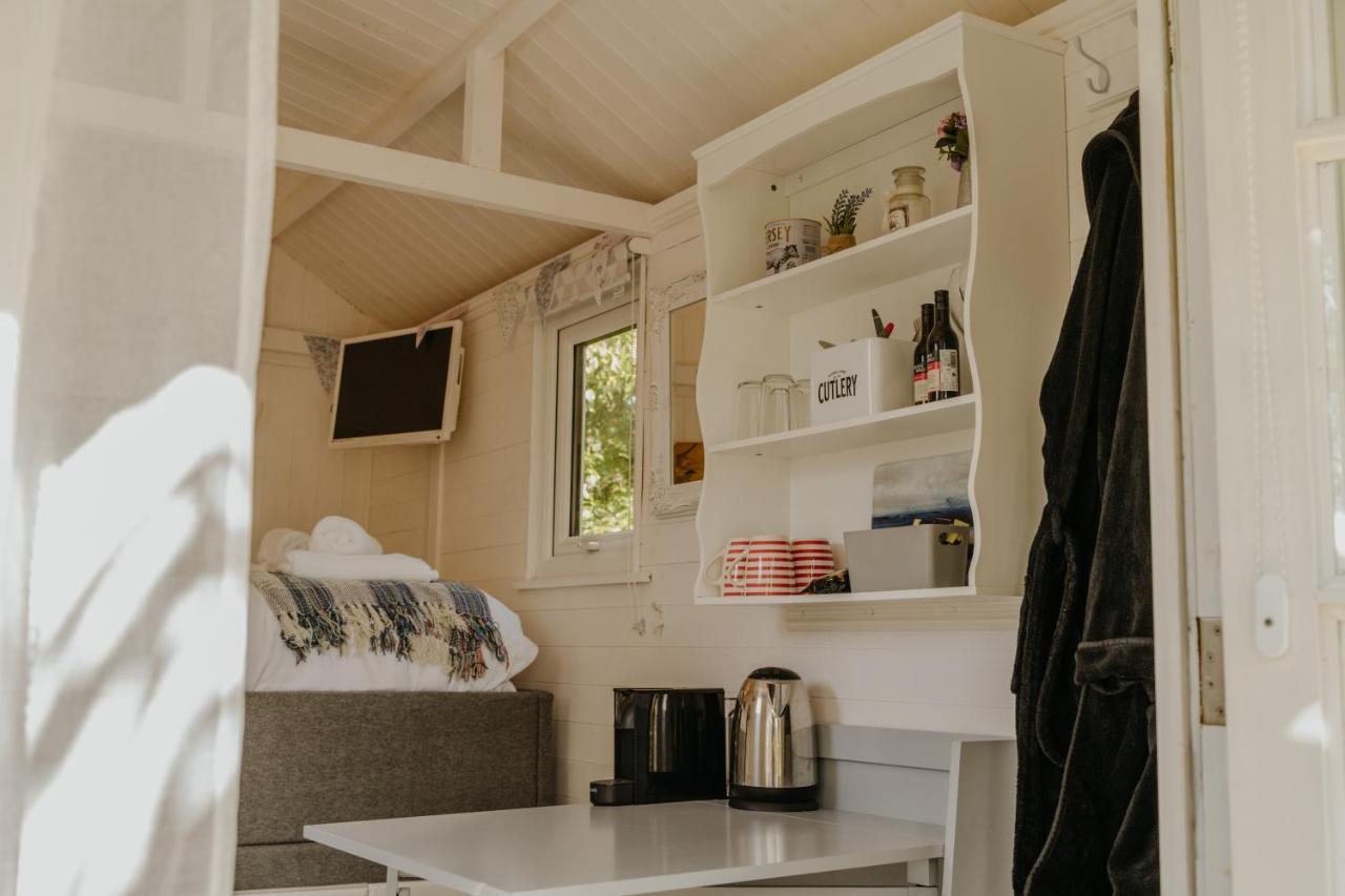 Little England Retreats - Cottage, Yurt And Shepherd Huts Othery 外观 照片