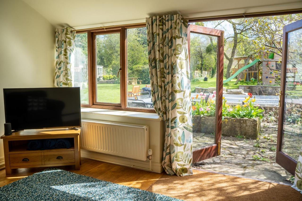 Little England Retreats - Cottage, Yurt And Shepherd Huts Othery 外观 照片