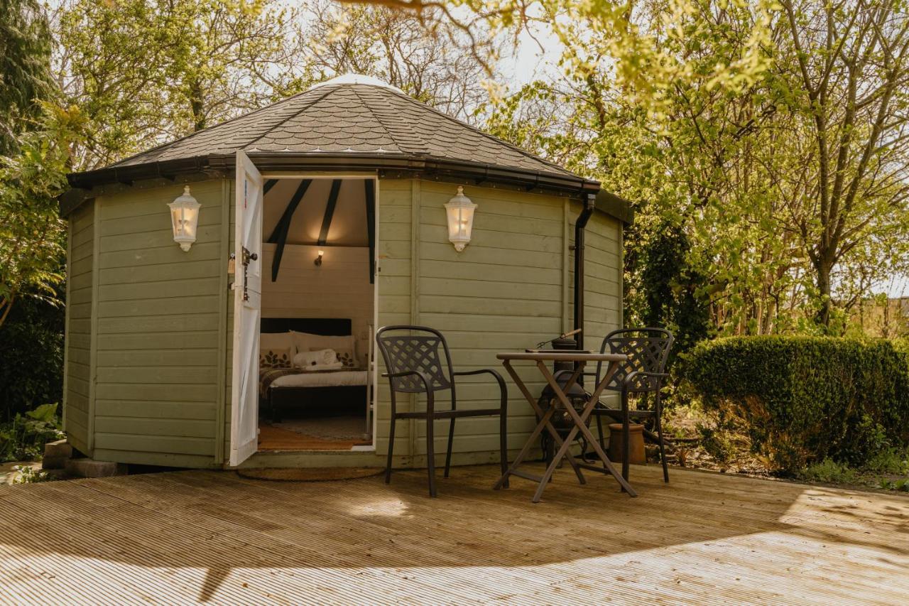 Little England Retreats - Cottage, Yurt And Shepherd Huts Othery 外观 照片