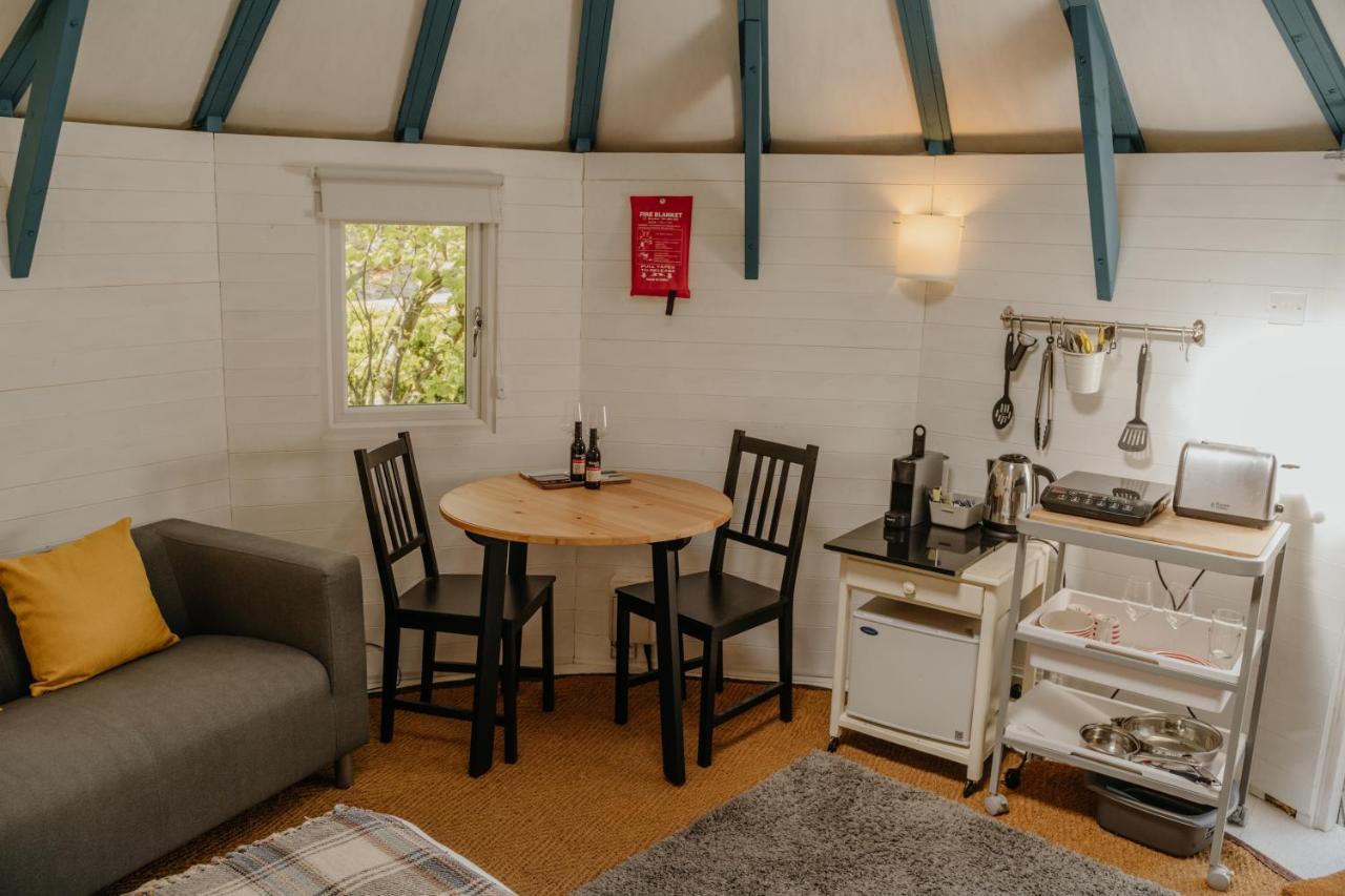 Little England Retreats - Cottage, Yurt And Shepherd Huts Othery 外观 照片