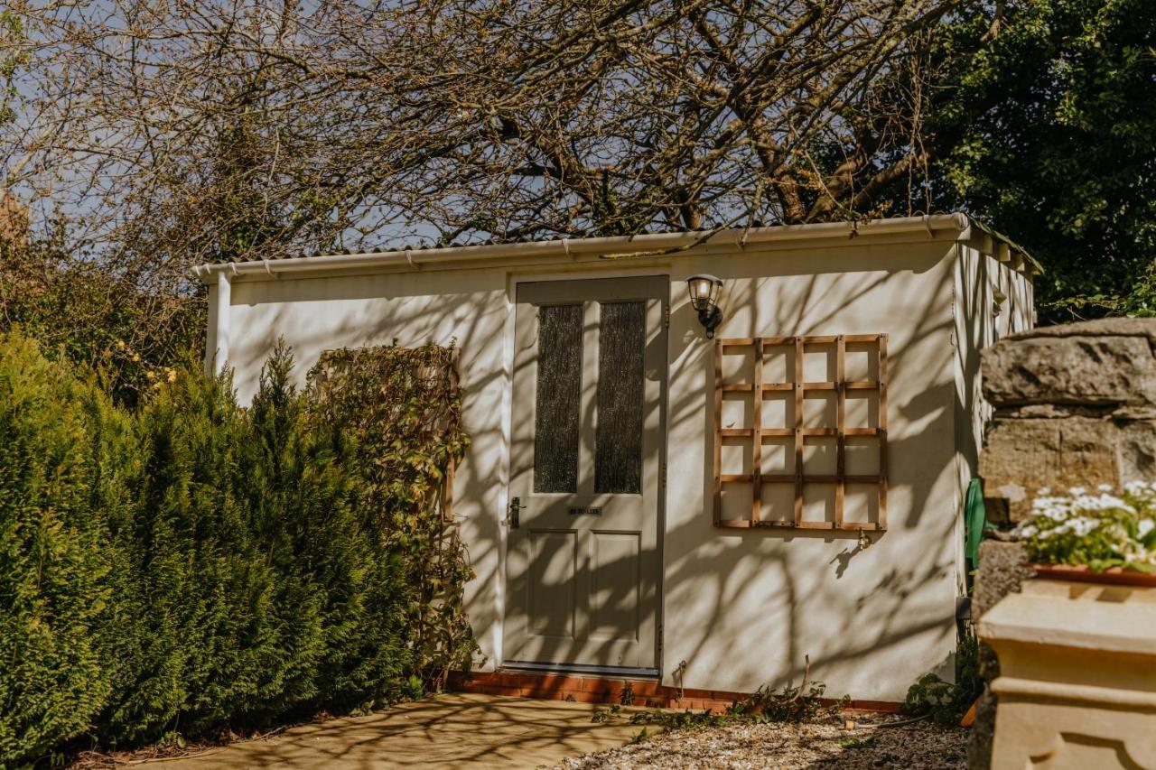 Little England Retreats - Cottage, Yurt And Shepherd Huts Othery 外观 照片